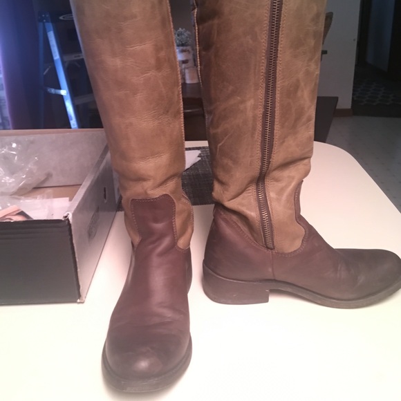 Leather boots - Picture 2 of 6